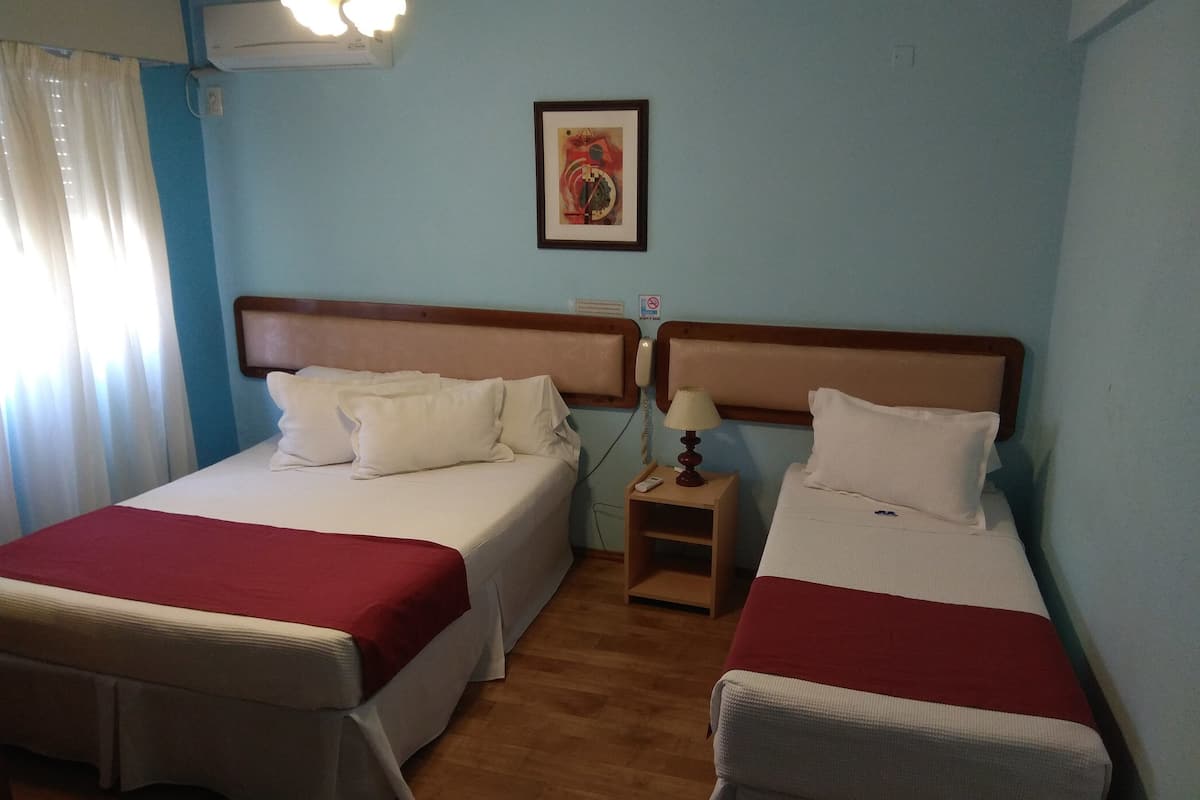 Standard Twin Room, 2 Twin Beds | Minibar, free WiFi