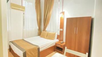 Ground Floor Standard Double Room | Kostenloses WLAN, Bettwäsche