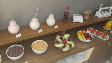 Petit déjeuner buffet compris