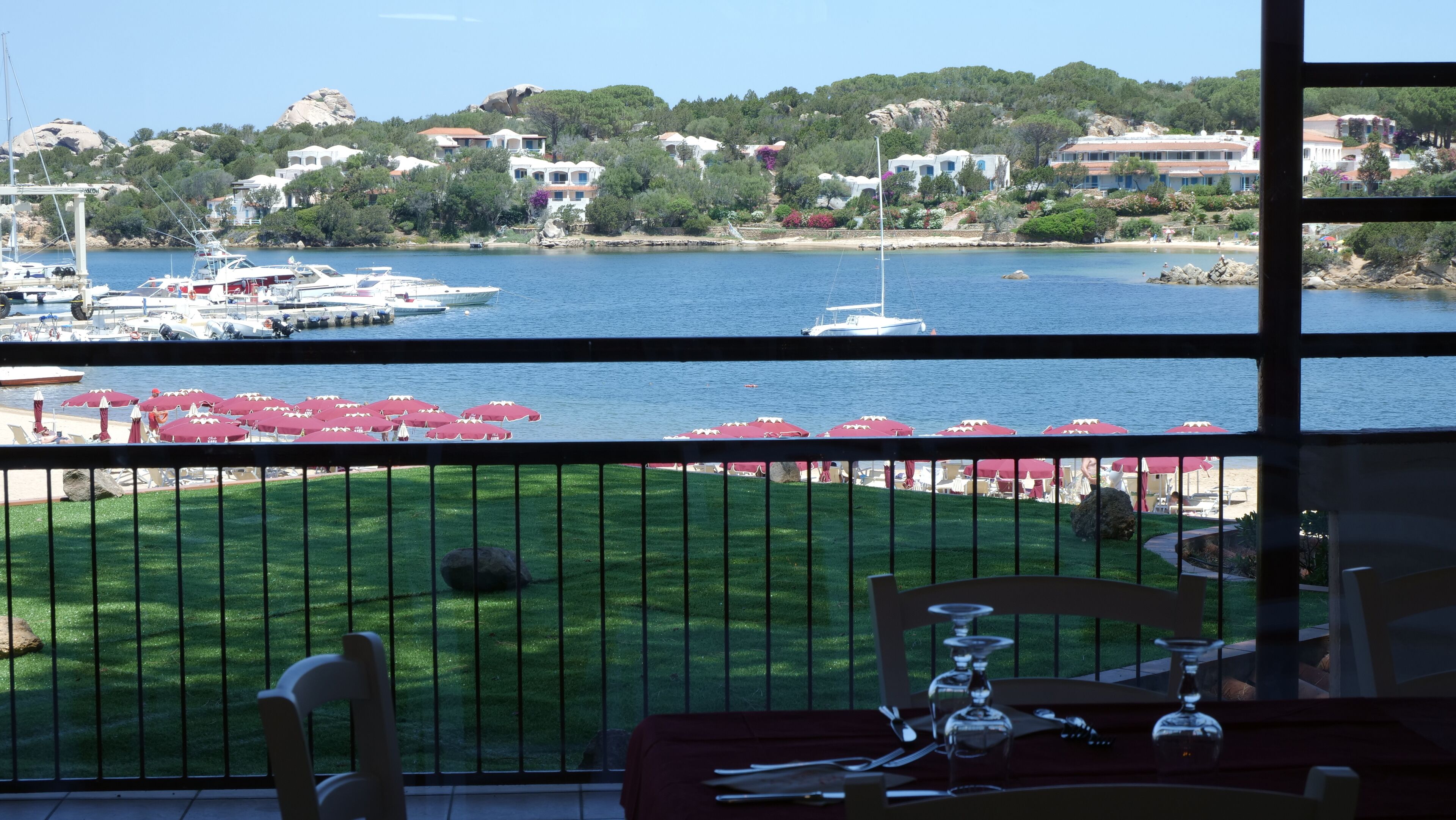 Breakfast, lunch served; local and international cuisine, beach views 