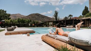 Seasonal outdoor pool, pool umbrellas, sun loungers