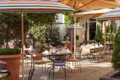 Romantikhotel Rebstock art & design