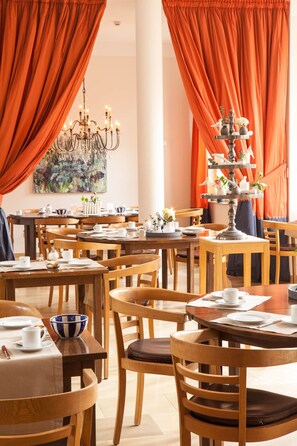 Frokostbuffé hver dag (EUR 19.90 per person)