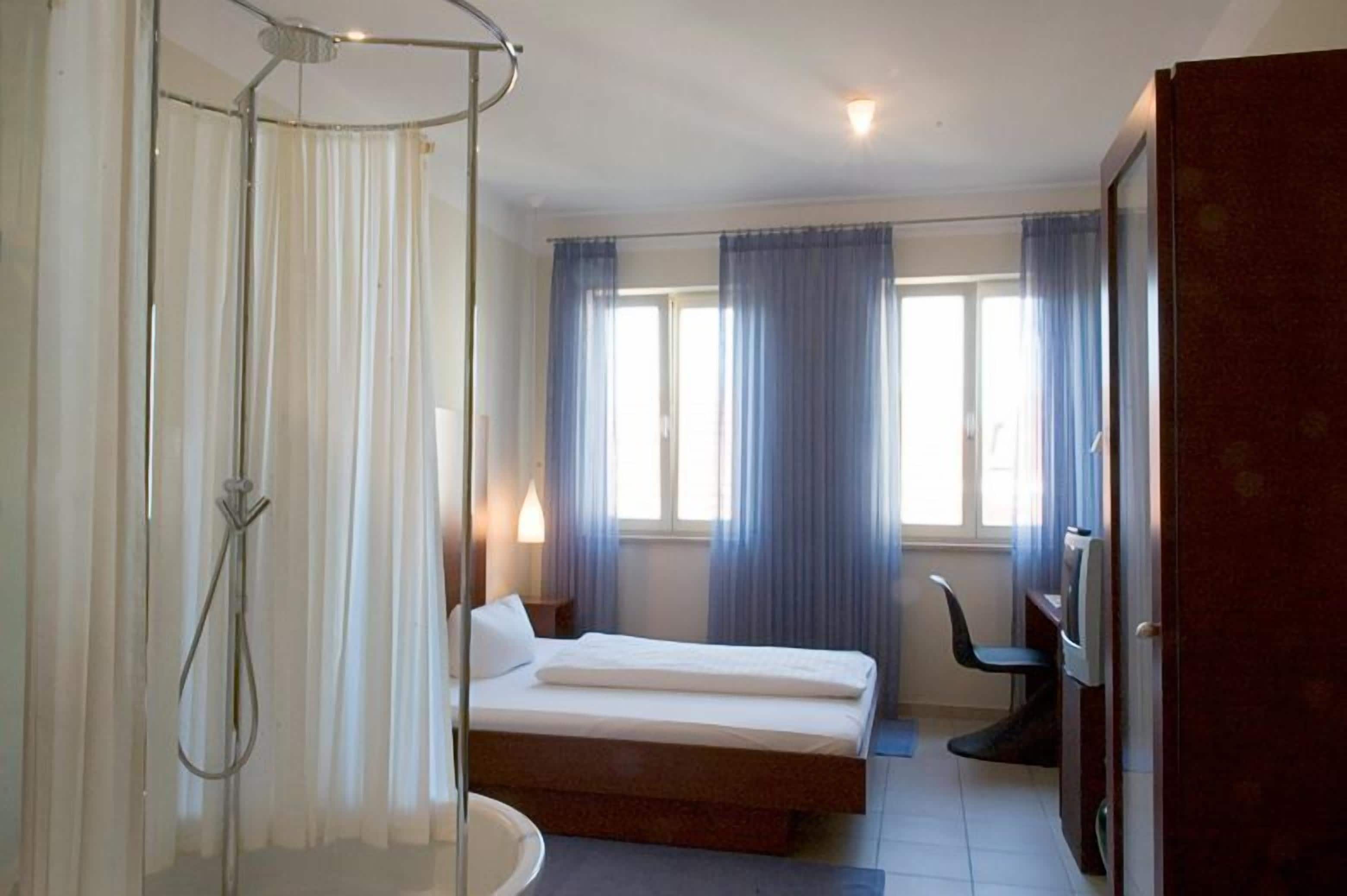 1 bedroom, premium bedding, down duvets, in-room safe