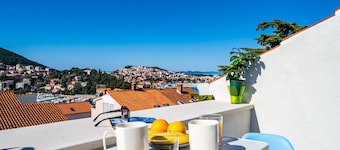 Jele Rooms