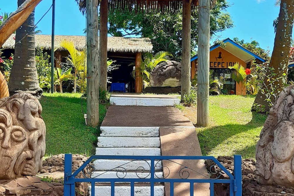 Tauraa Hotel