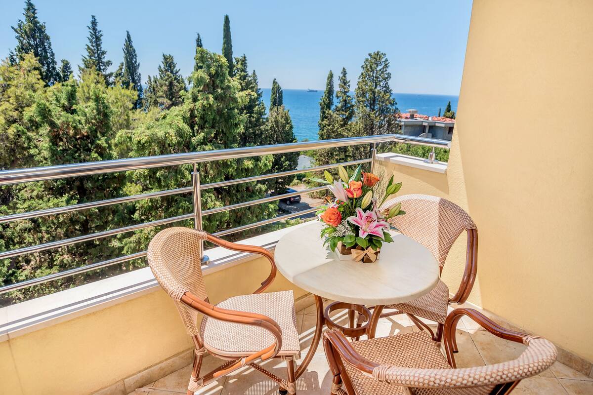 トリプルルーム バルコニー シービュー | バルコニー