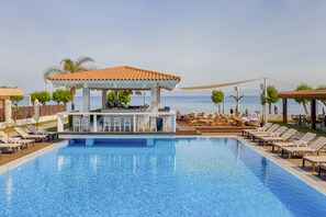 Outdoor pool, open 9:00 AM to 7:00 PM, pool umbrellas, sun loungers - Villa Di Mare Seaside Suites (Rhodes)