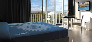 Een bureau, gratis wifi, beddengoed, rolstoeltoegang