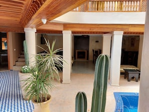 Poolside bar - Riad Andalib (Fes)