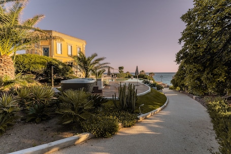 Sundeck. Villa Mosca