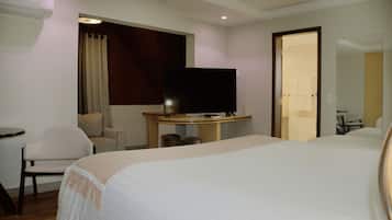Ropa de cama de alta calidad y minibar