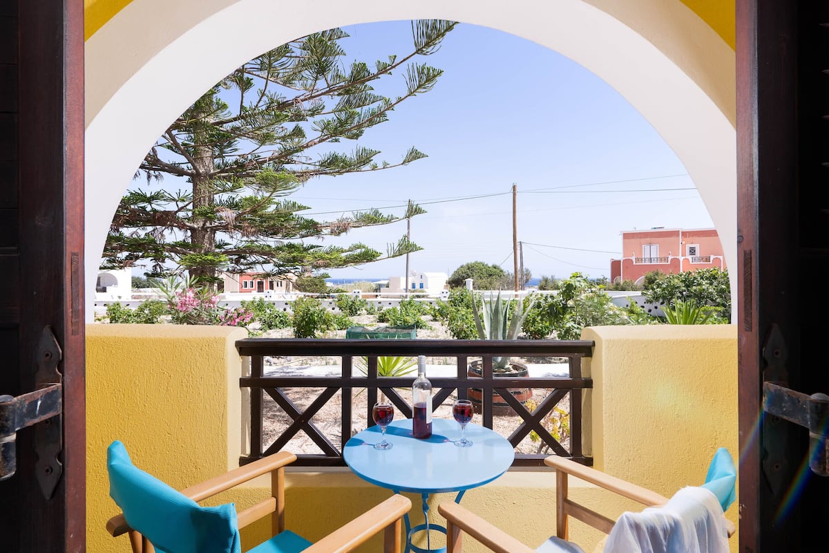 Superior Studio, Garden View | Balcony