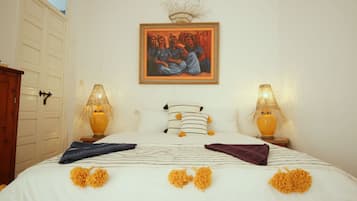 1 habitación, decoración personalizada y muebles diferentes