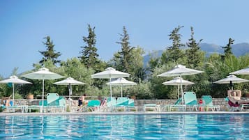 2 outdoor pools, pool umbrellas, sun loungers