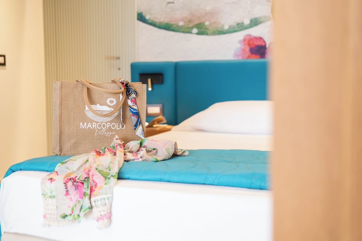 Deluxe Room | Minibar, free WiFi, bed sheets