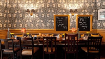 Free daily cooked-to-order breakfast