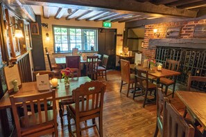 Se sirven desayunos, almuerzos y cenas