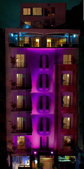 Fachada de la propiedad