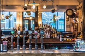 Bar (on property) - The Old Ship (London)