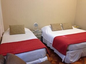 Double or Twin Room | Down duvets, Tempur-Pedic beds, in-room safe, desk - Hotel Baleares (Santiago)