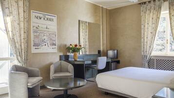 Minibar, una cassaforte in camera, una scrivania, tende oscuranti