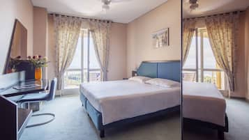 Minibar, Zimmersafe, Schreibtisch, Verdunkelungsvorhänge