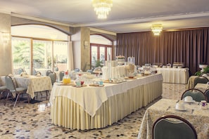 Buffet - Hotel Tre Laghi (Nebbiuno)