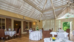 Breakfast, lunch and dinner served - Hadley Park Hotel (Telford)