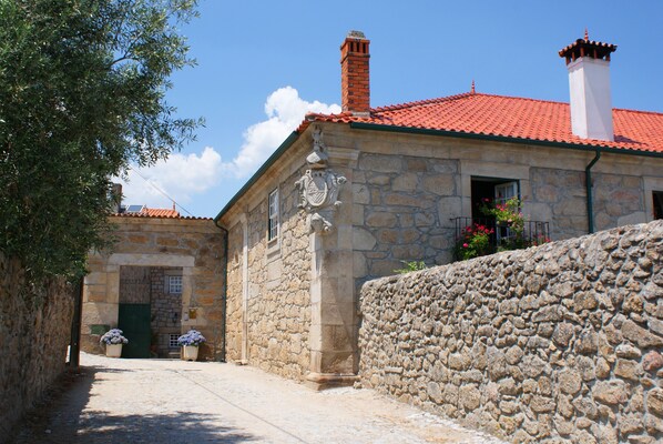 Exterior - Casa do Redondo (Meda)