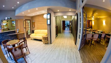 EntrĂ©e de lâhĂ©bergement