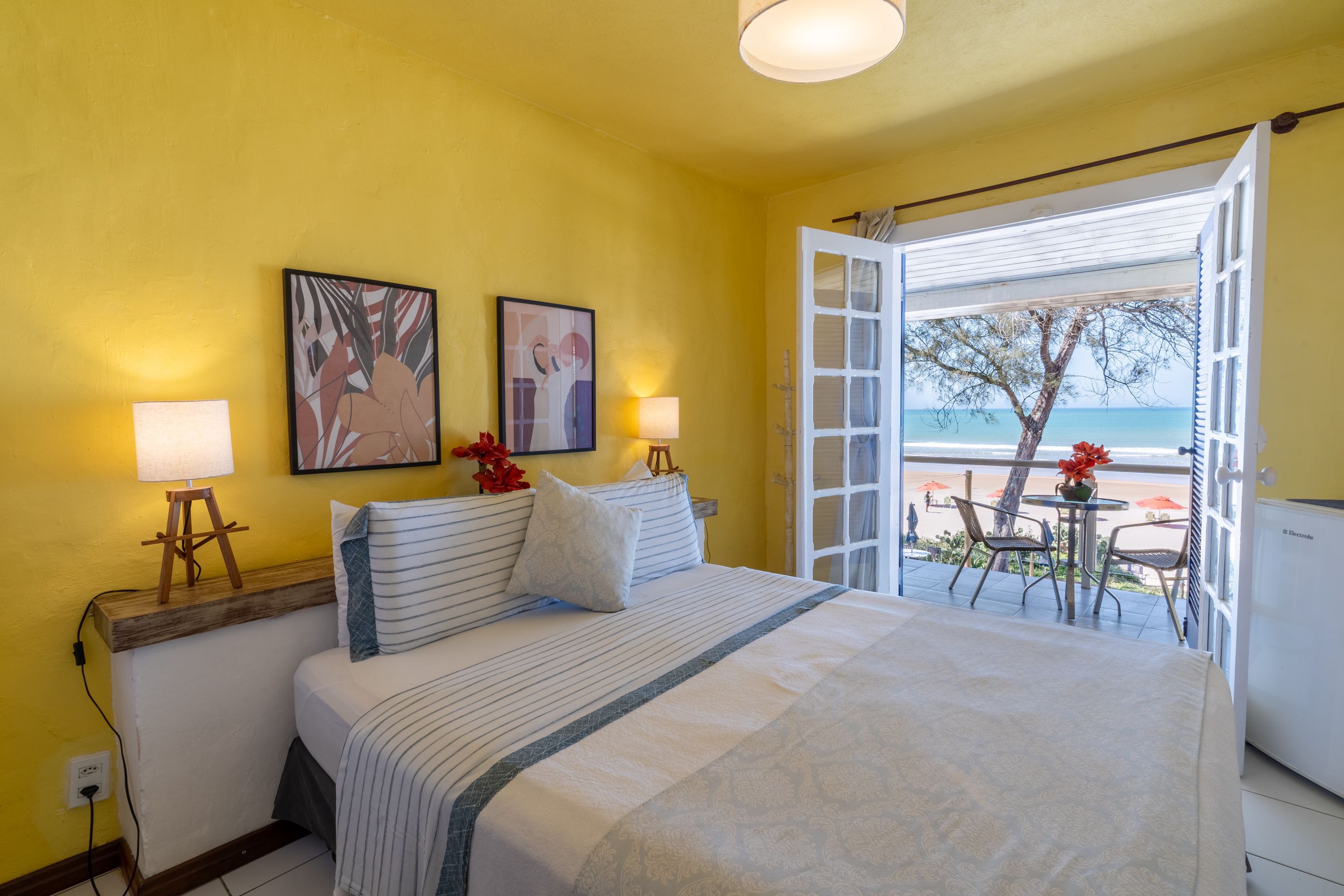 superior suite | 1 bedroom, minibar, bed sheets