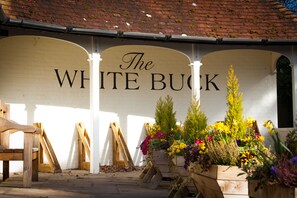 Front of property - The White Buck (Ringwood)