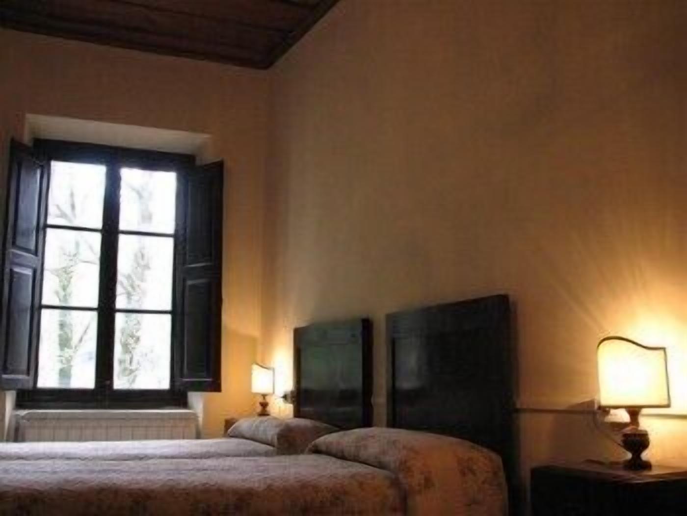 double room | down duvets, desk, cots/infant beds, rollaway beds