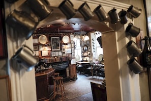 Bar (in der Unterkunft)