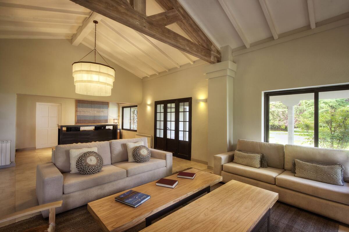 55-inch lcd tv with digital channels