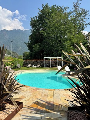 Seasonal outdoor pool, open 9:00 AM to 9:00 PM, pool umbrellas - Hotel Brescia (Darfo Boario Terme)