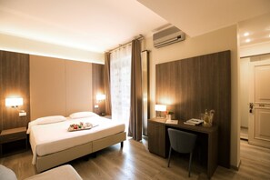 Comfort Room | Minibar, in-room safe, desk, free WiFi - Hotel Brescia (Darfo Boario Terme)