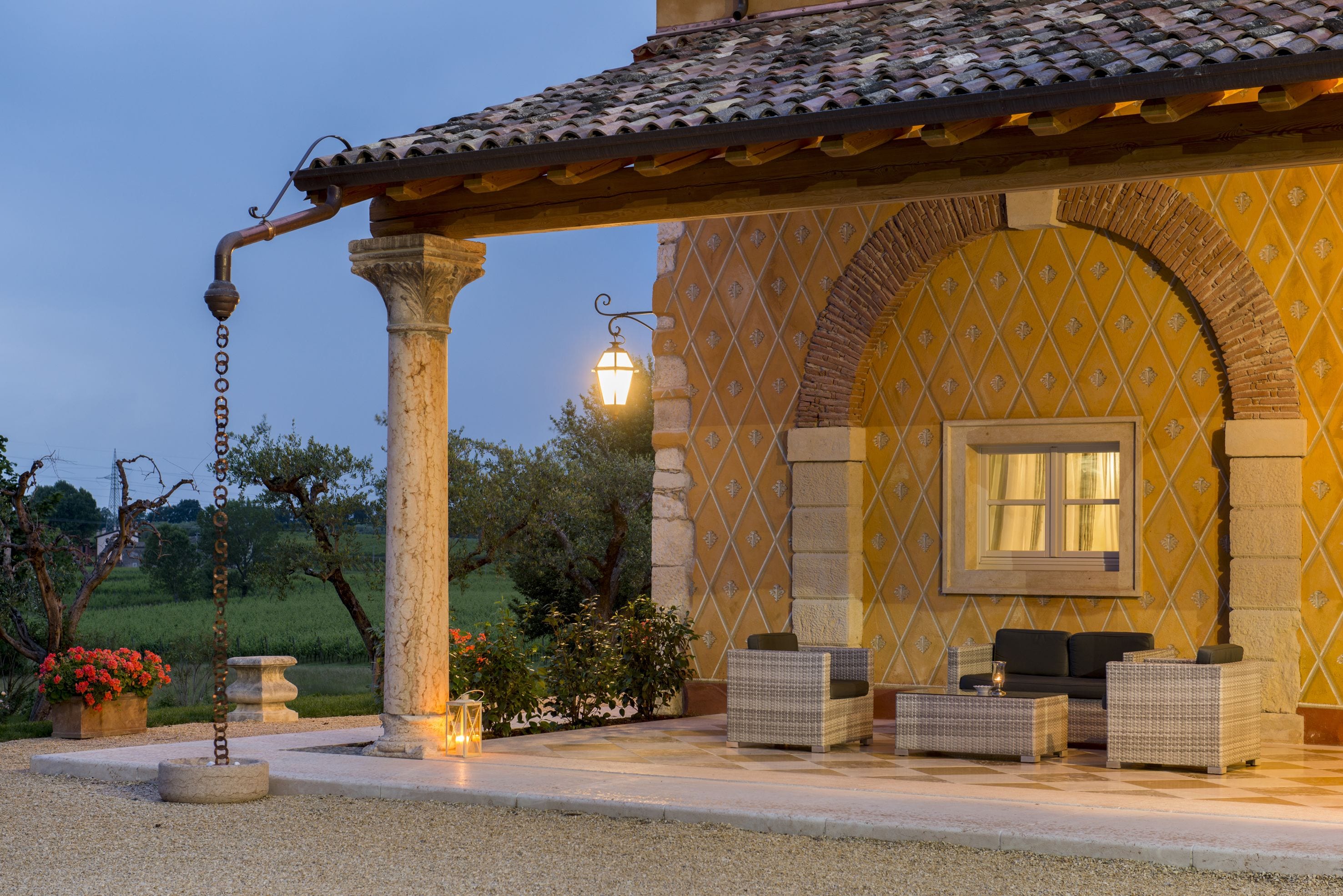 2 ristoranti, aperti a colazione, a pranzo e a cena, cucina italiana