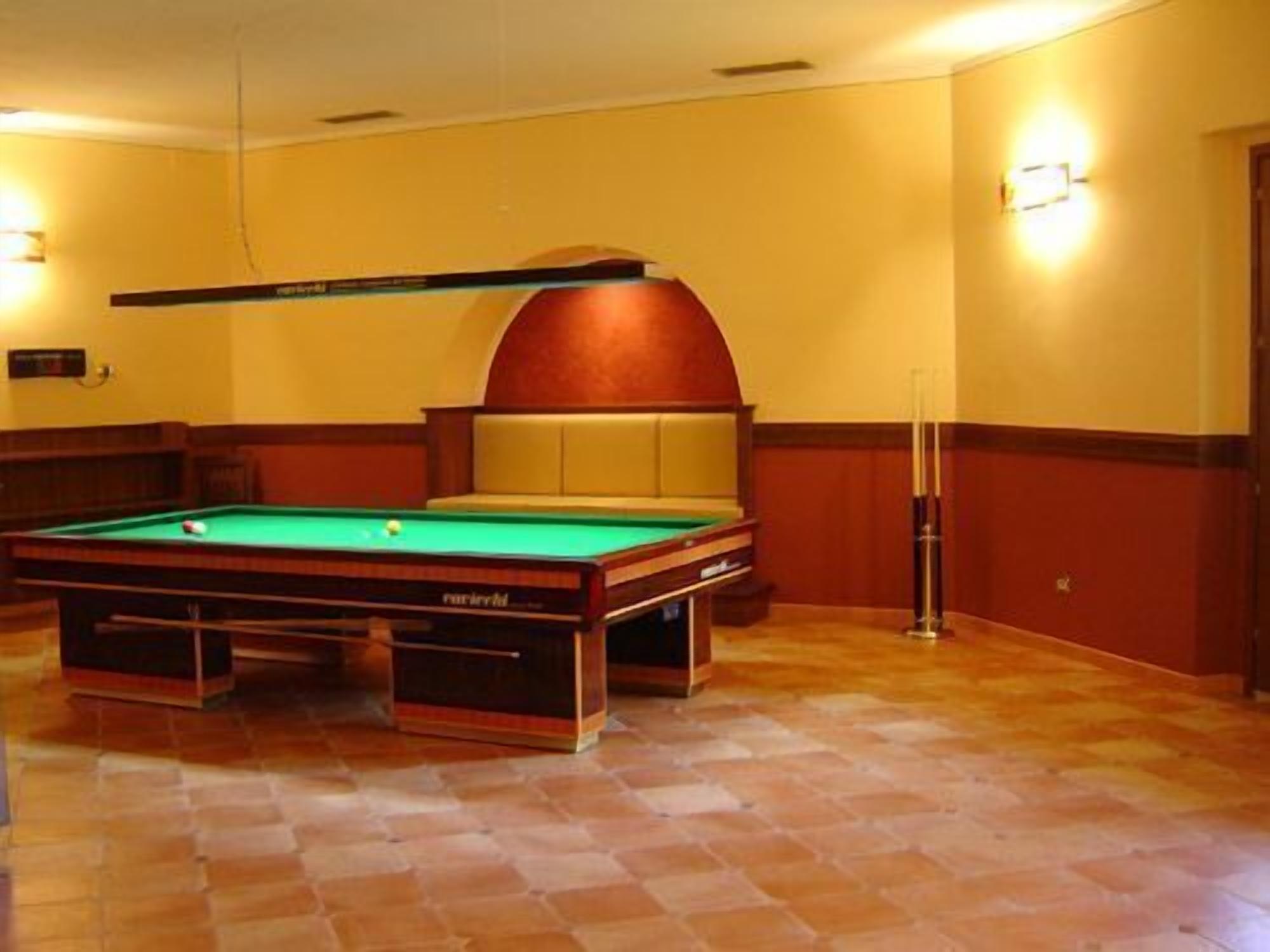 billiards