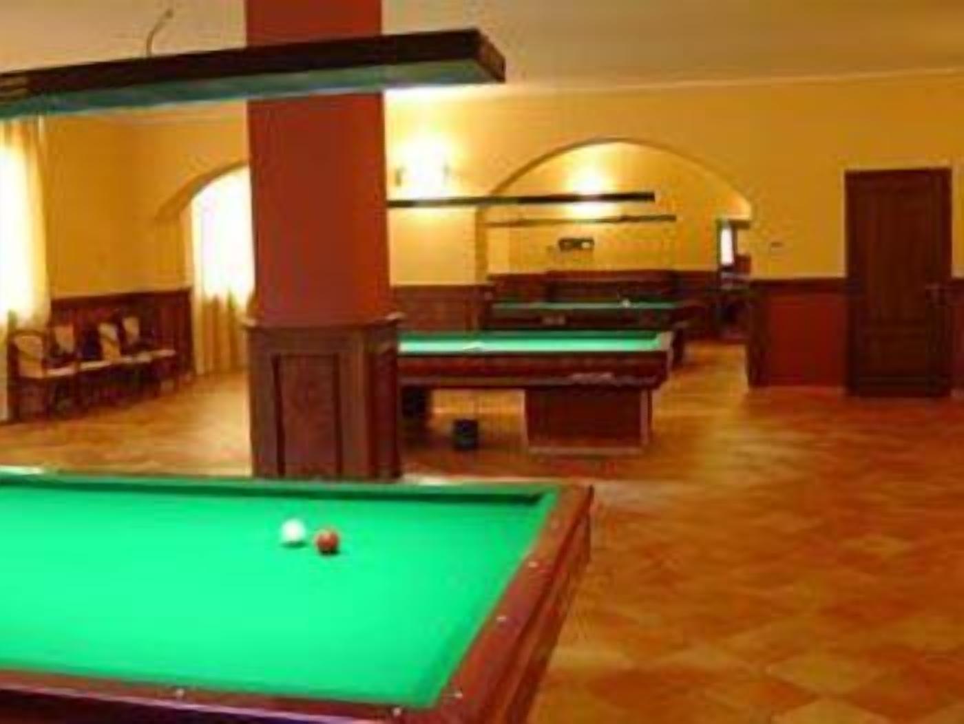 billiards