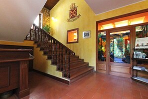 Hallway - La Torre ai Mari (Sarteano)