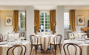 Breakfast, lunch, dinner served; garden views - Pratello Country Resort (Peccioli)