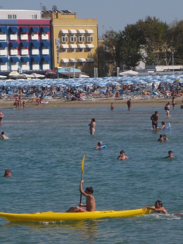 Hotel Amelia image