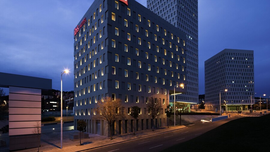 ibis Barcelona Santa Coloma