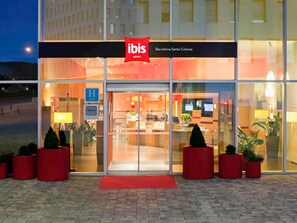 Exterior - ibis Barcelona Santa Coloma (Santa Coloma de Gramenet)