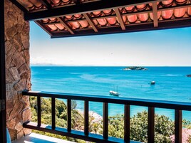 Caja de seguridad en la habitación, cortinas blackout y cunas gratuitas 