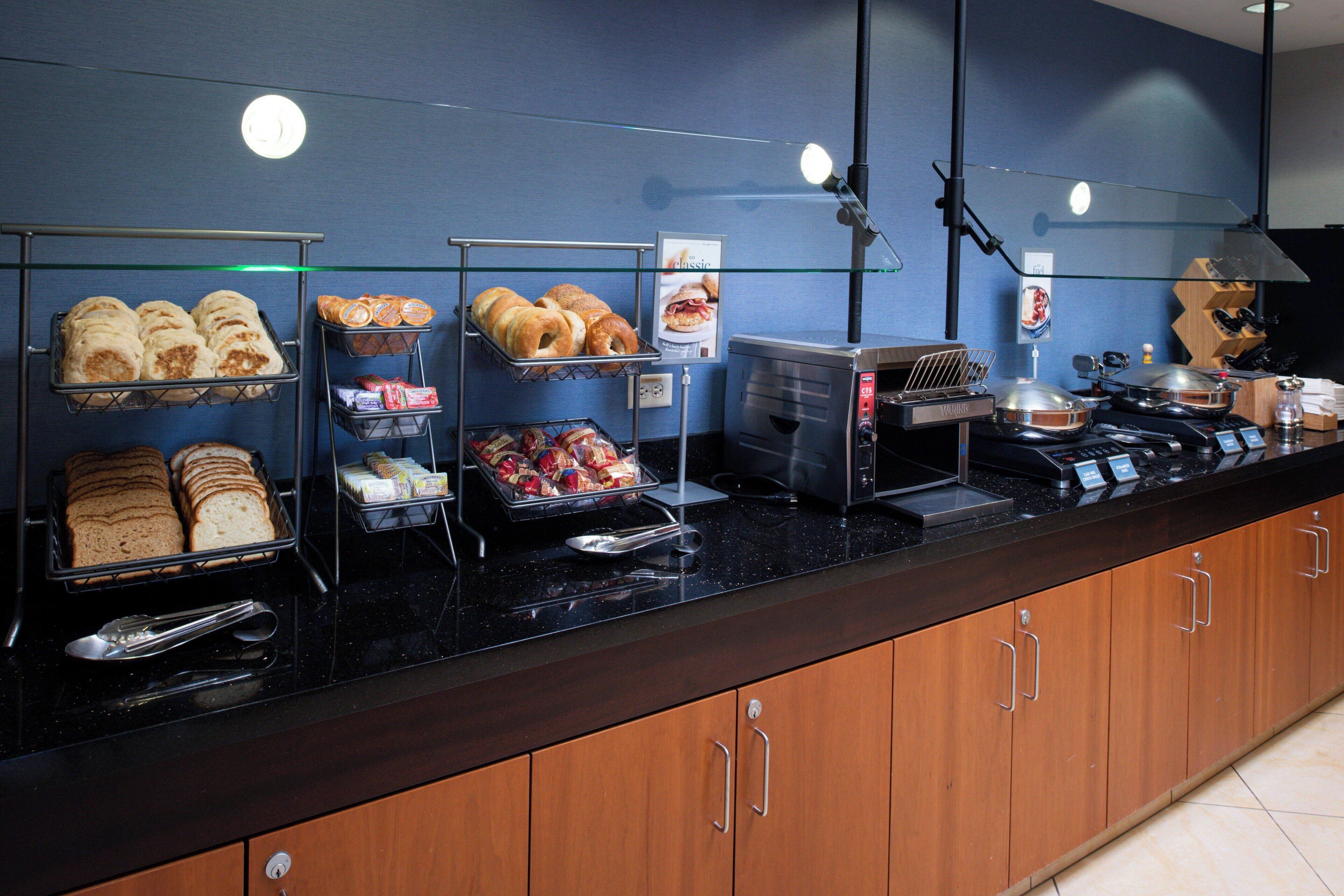 free daily continental breakfast