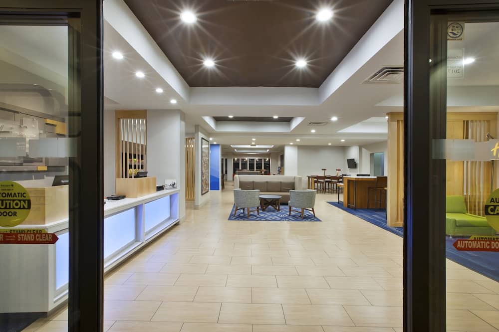 Holiday Inn Express Hotel & Suites Niles by IHG