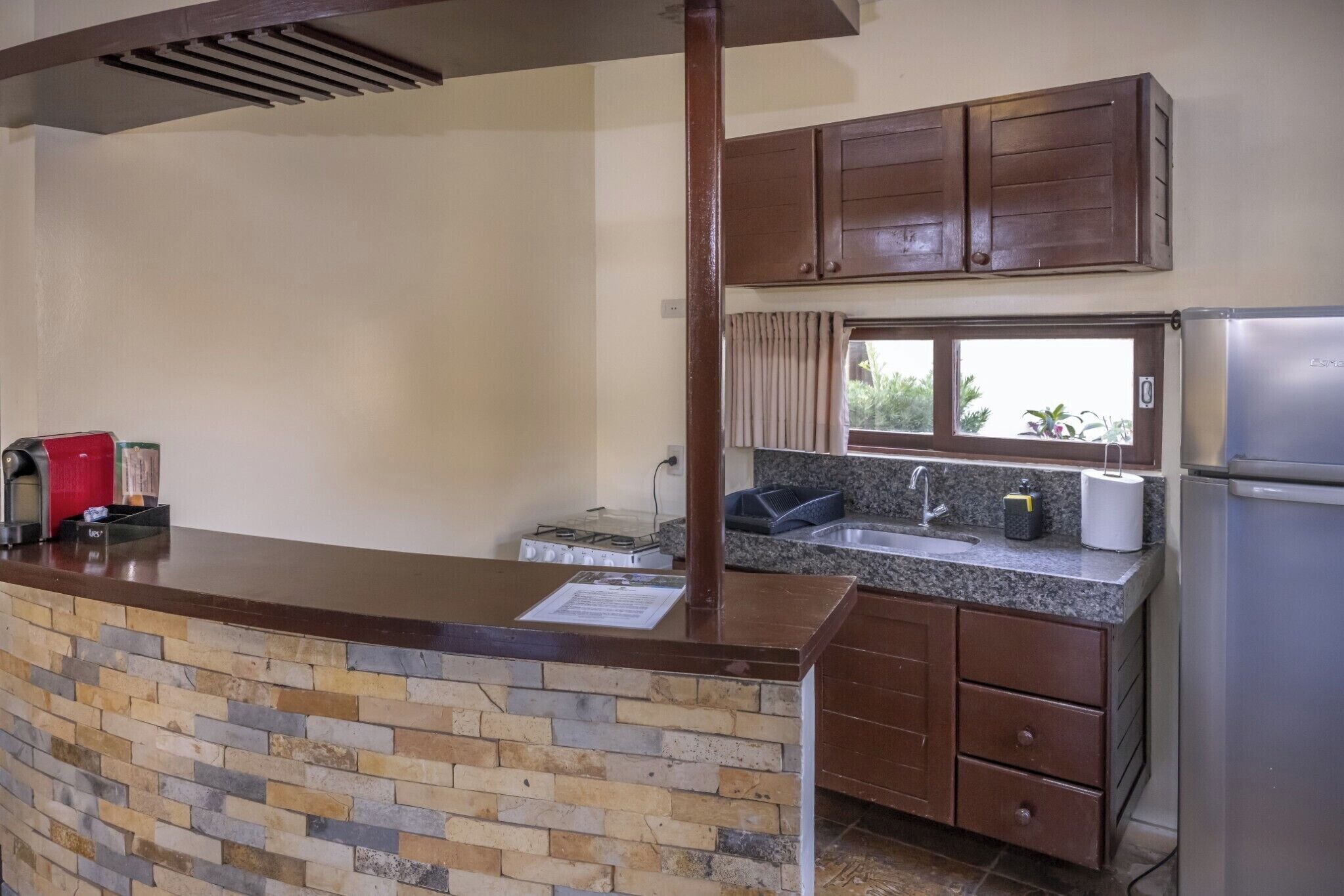 superior villa | private kitchen | full-sized fridge, oven, cookware/dishes/utensils